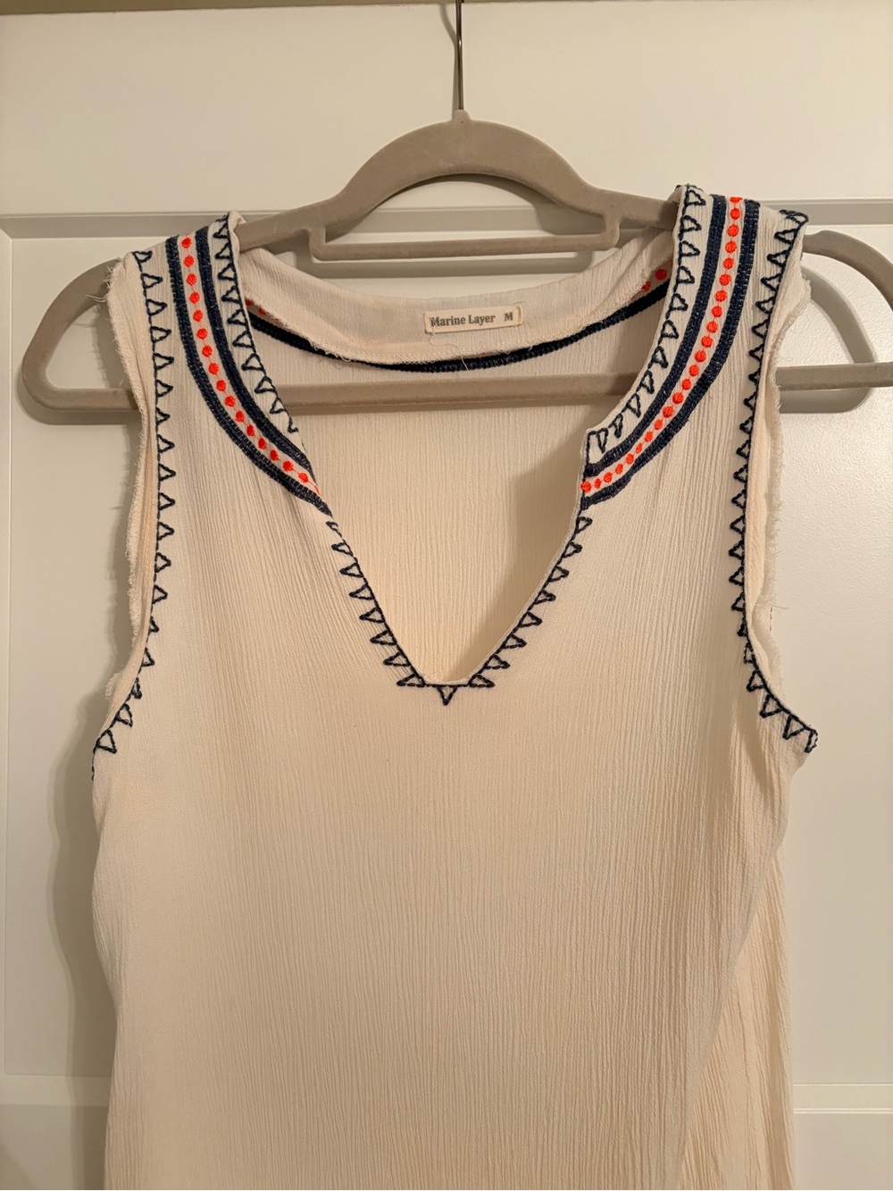 Marine Layer Cream Sleeveless Midi Dress with Navy & Coral Trim - Picture 2 of 10